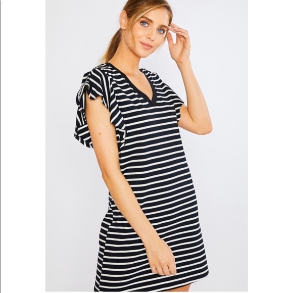 NEW! STRIPED SHIFT DRESS! - Picture 2 of 7